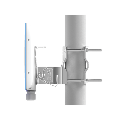 UniFi Estación Base Sectorial IP67 WiFi con tres radios
