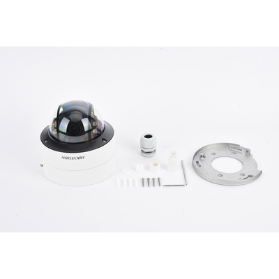 Domo IP 4 Megapixel / Imagen a Color 24/7 / Lente 3.6 - 9 mm