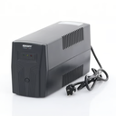 UPS de 600VA/360W / Topología Línea Interactiva / Entrada