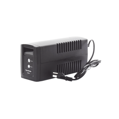 UPS de 900 VA/420 W, Topología Línea Interactiva, Entrada
