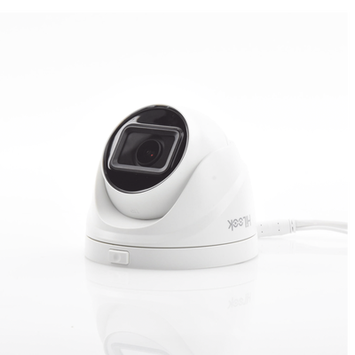 Turret IP 4 Megapixel / Lente Motorizado 2.8 - 12 mm / 30